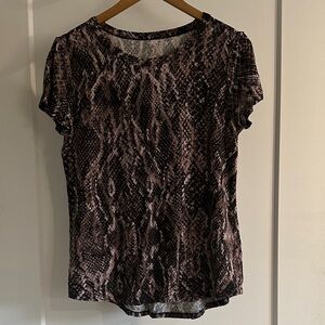 Stylish Snake Print Short Sleeve Top